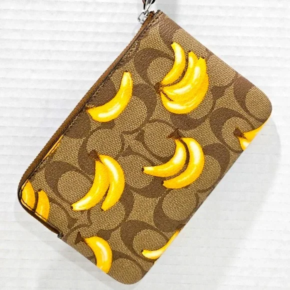Coach Wristlet Banana - Picture 6 of 8